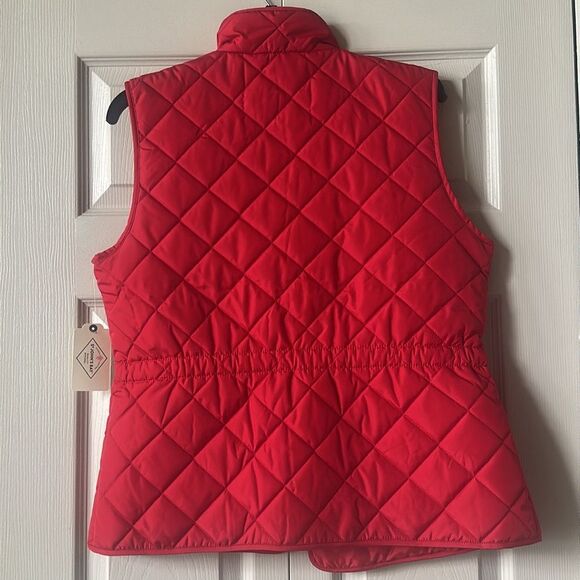 St. John’s Bay Red Quilted Vest! - Picture 2 of 8